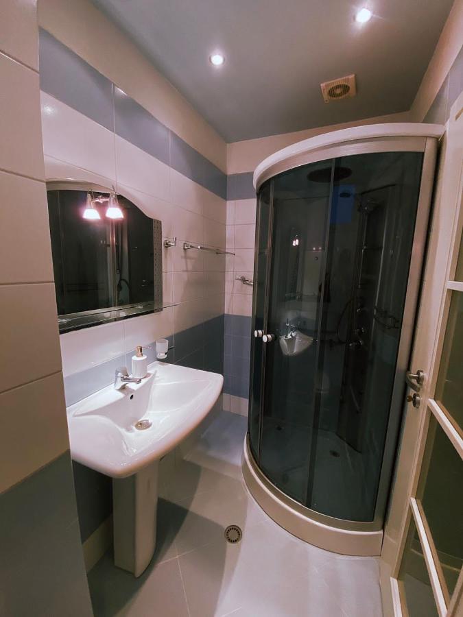 Sunshine Place Elbasan Bagian luar foto