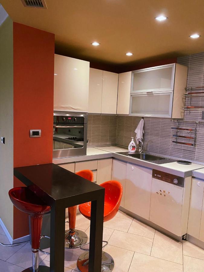 Sunshine Place Elbasan Bagian luar foto