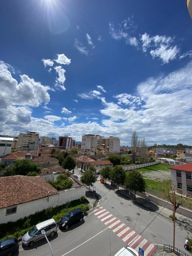 Sunshine Place Elbasan Bagian luar foto
