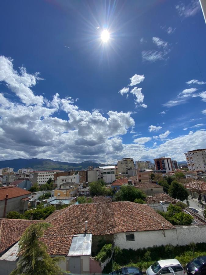 Sunshine Place Elbasan Bagian luar foto